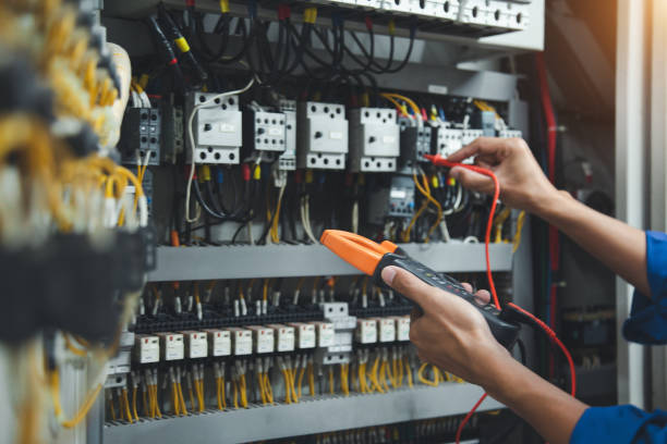 Best Commercial Electrician Services  in Samoset, FL
